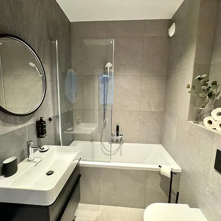 Apartmate- Scala Oldown Lakowa Apartment *