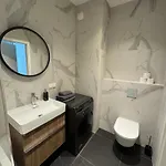 Apartmate- Scala Oldown Lakowa Lägenhet *