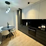 Apartmate- Scala Oldown Lakowa Lägenhet